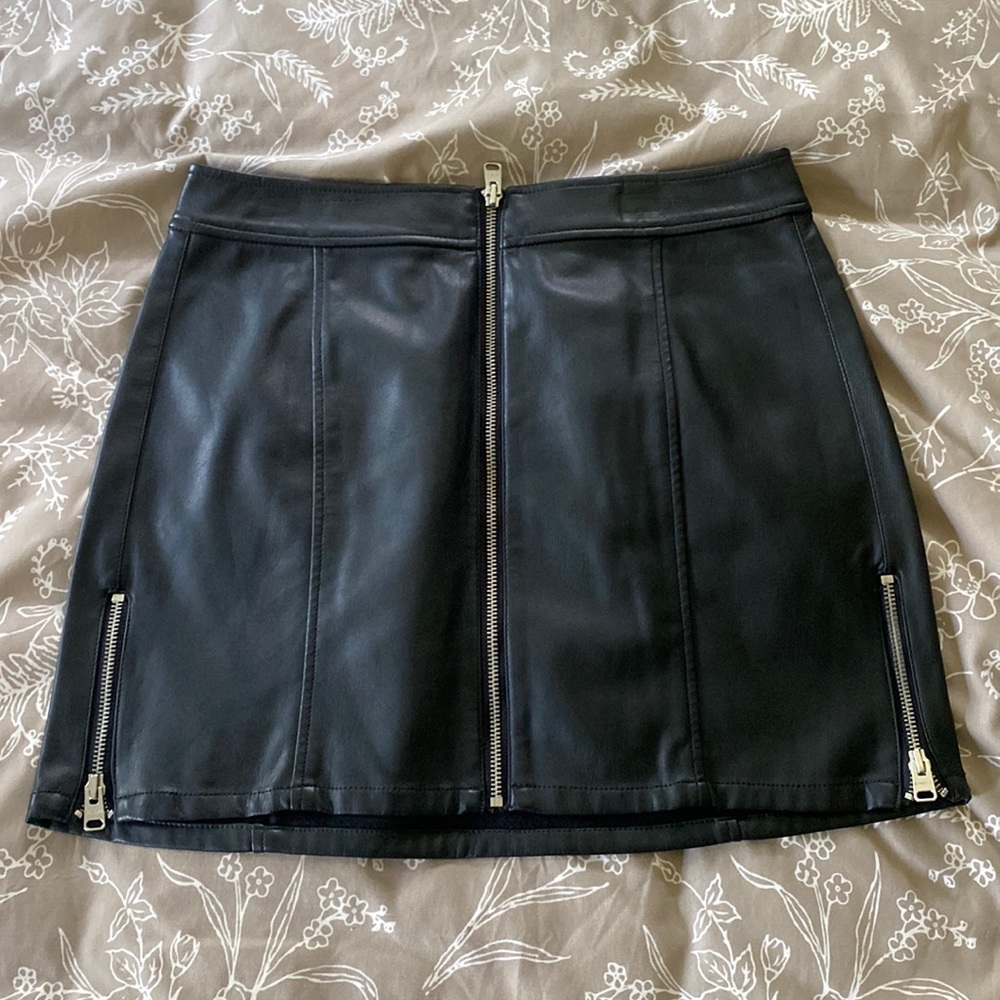 Express Black Faux Leather Skirt Size 6